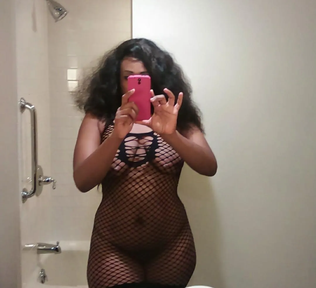 sexy in the 757 posted by PersonalCuckumber