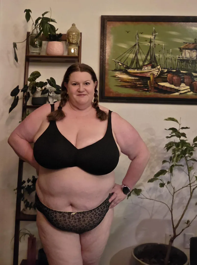 Sexy set  posted by Lavender_Lush72