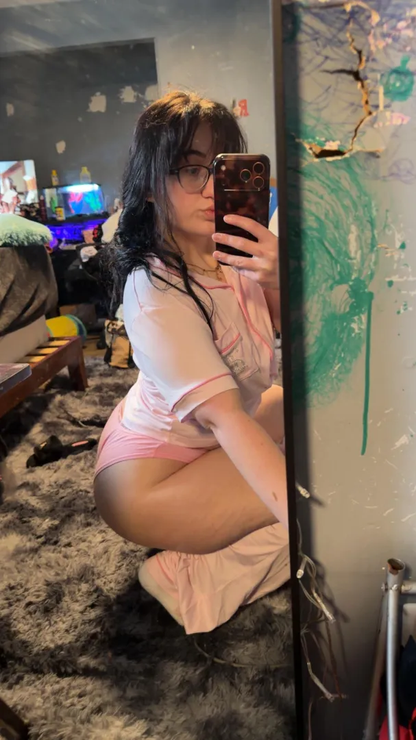Sexy thick ass white bitch :) posted by mariaaaaa2026