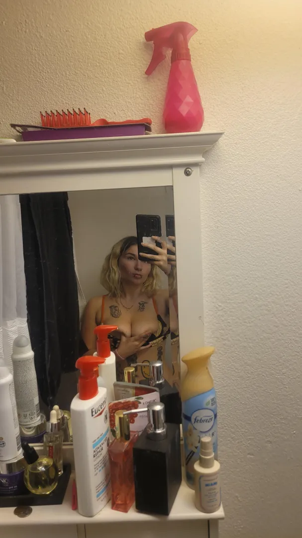 Sexy titty tease posted by sinning_angel6