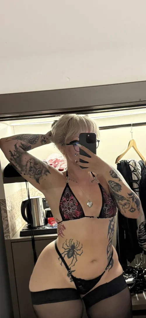 shaped like mewtwo? by Chartreuxx_