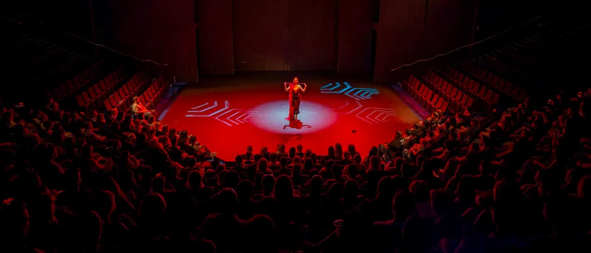 Share your burlesque YouTube channels (or favourites!) by evanadelune