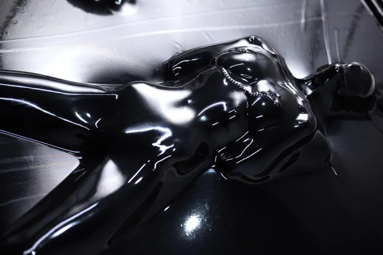 sharing this beautiful photo my partner took by ana_loves_latex