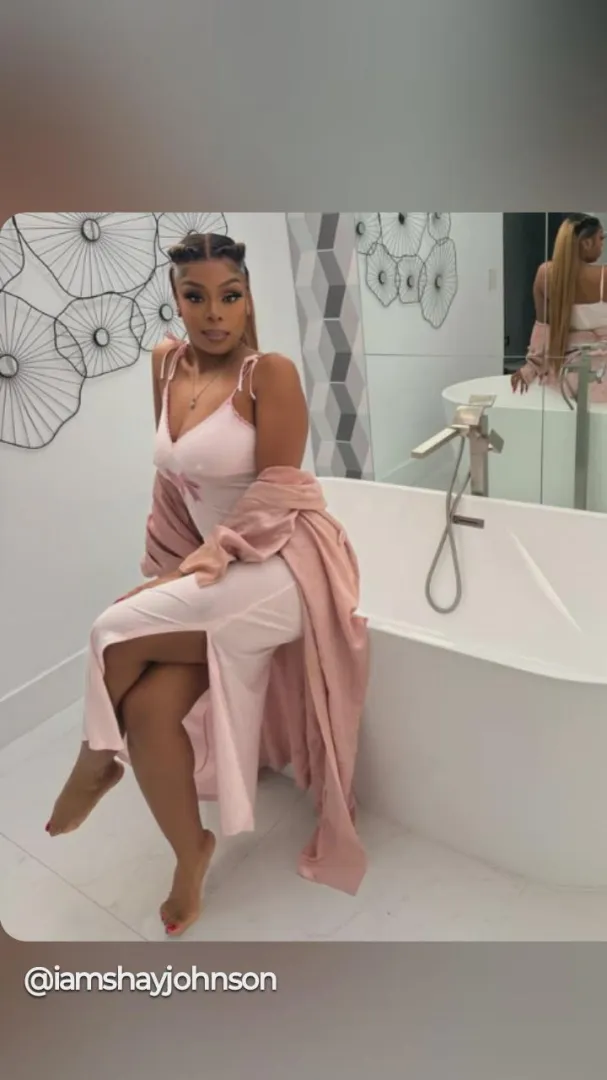 Shay Johnson posted by blkfyre00