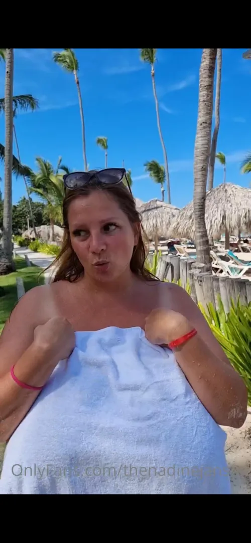 She sees the sons school friends by Crazyforboobs