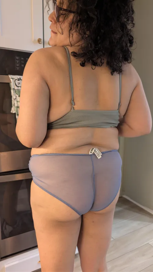 Sheer fun by JaneDoeOreos