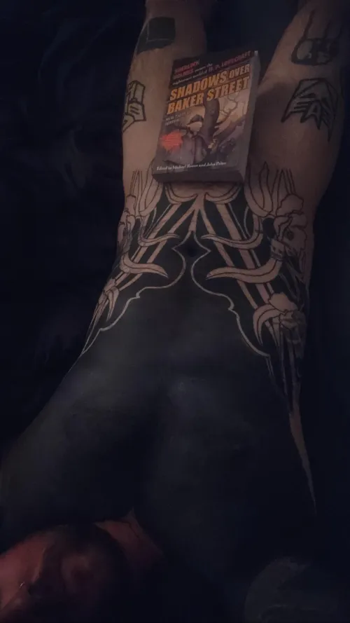 Sherlock Holmes / H. P. Lovecraft crossover? Don't mind if I do by xplantxdaddyx