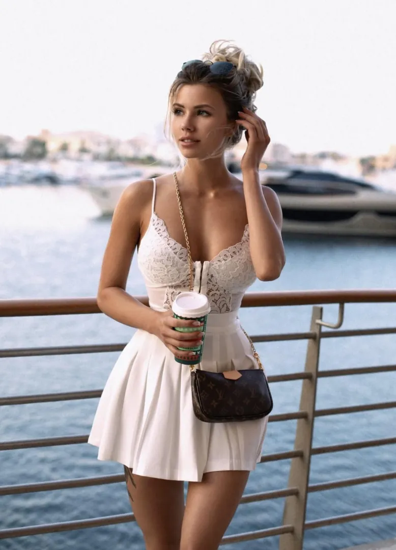 She’s cute posted by Baptiste0444