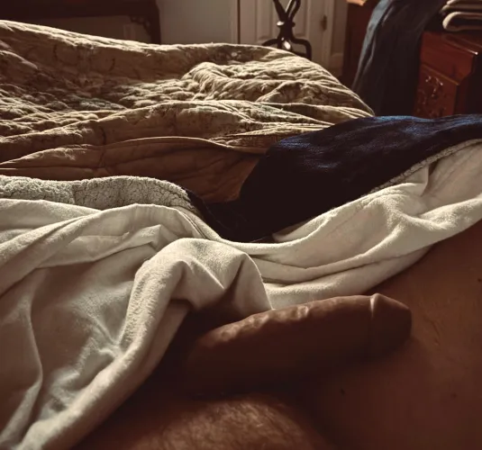 She’s gone to freshen up while a girthy boy awaits by Fumblin_blues