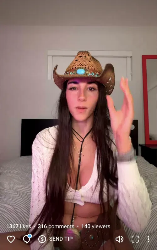 She’s live now she’s worth it by DrStrange1440