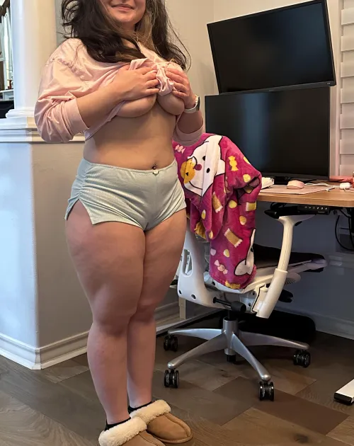 Short And Thick All Over by SophiaSuki