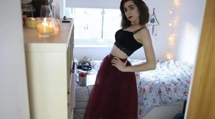 Shot from a deleted try-on haul posted by manstore