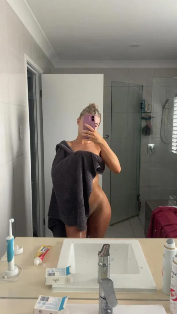 should I drop the towel for you? posted by lilsxclusive