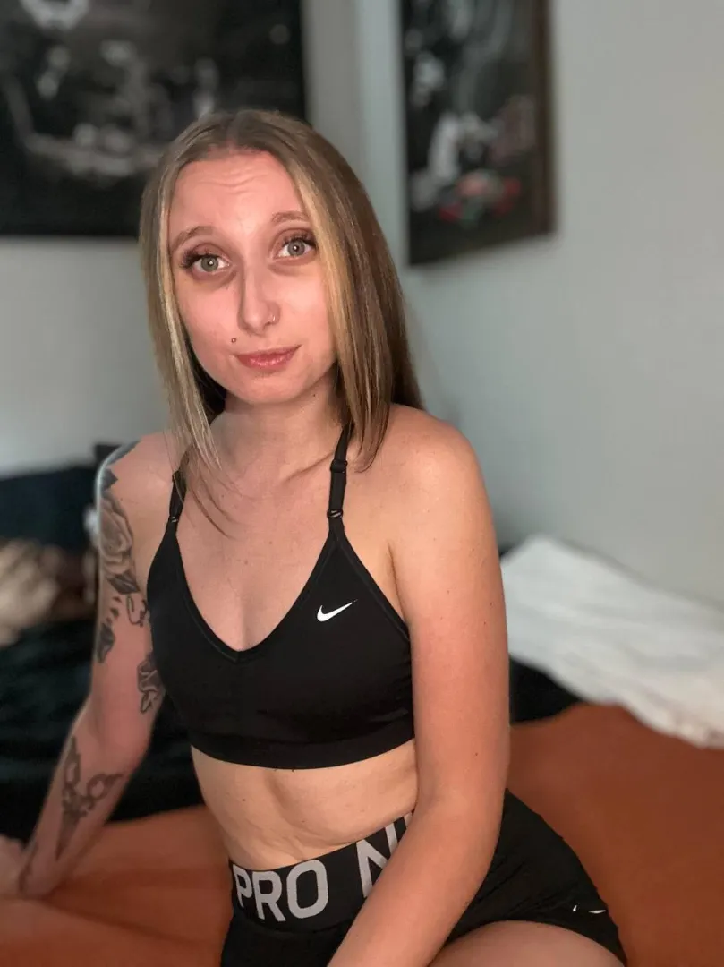 Should I fuck a random redditor who reacts to this posted by briaronlyxo