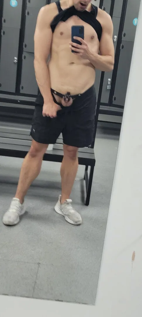 Should I go smaller? DMS are open posted by ReadyCommunication51