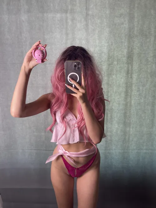 Should I lock you after first date? by PinkDolxo