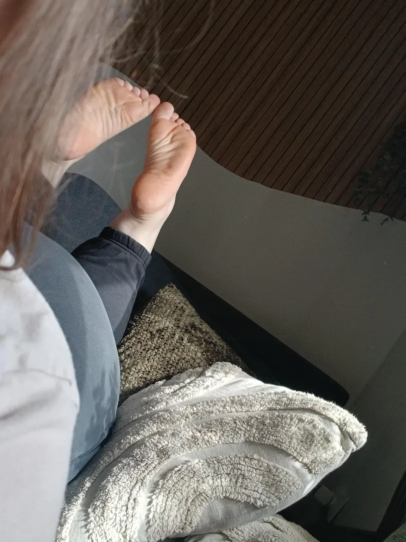 Should I show you more?  posted by lionasellingfeet