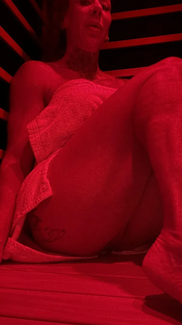 should i spread my legs in the sauna posted by gymgirlfriend