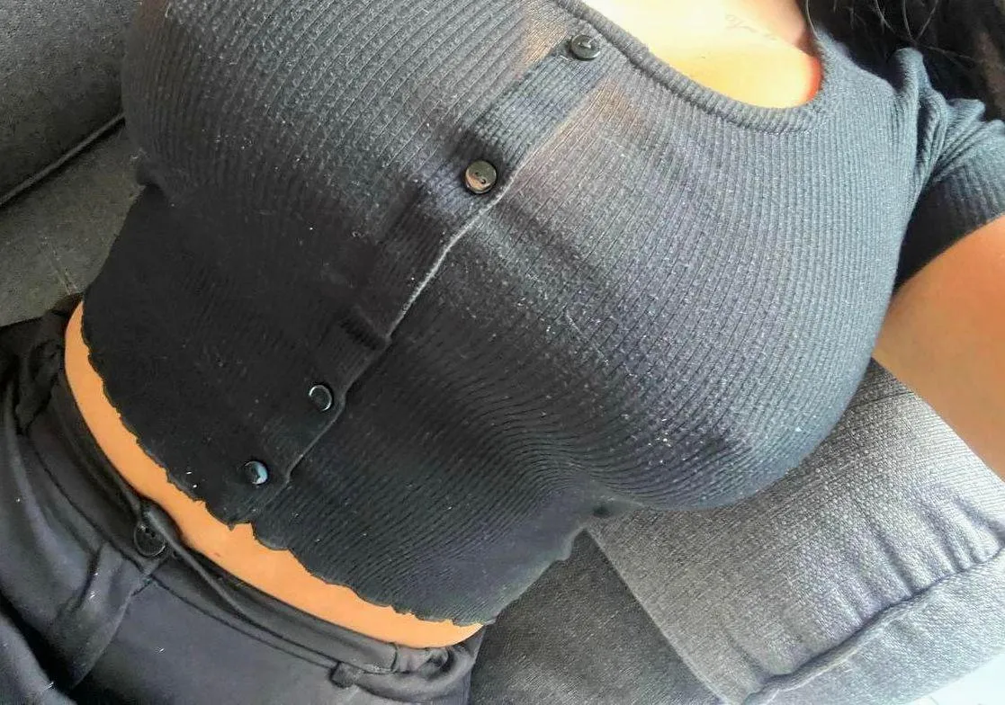 should i stay like this posted by Low_Pension4420