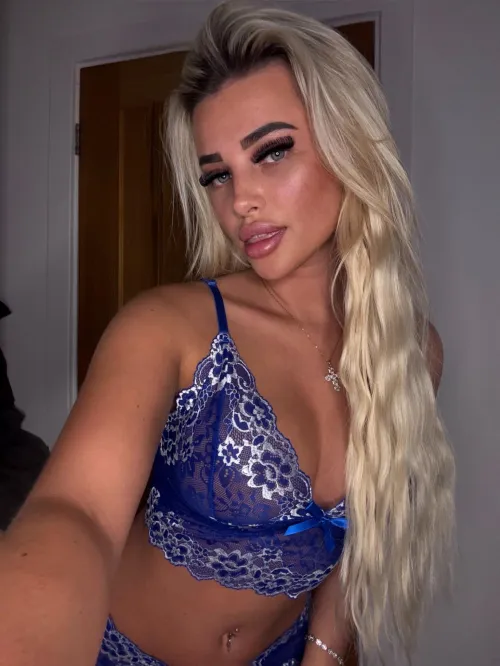 Should I wear this for Valentine? by TessaSnuggle