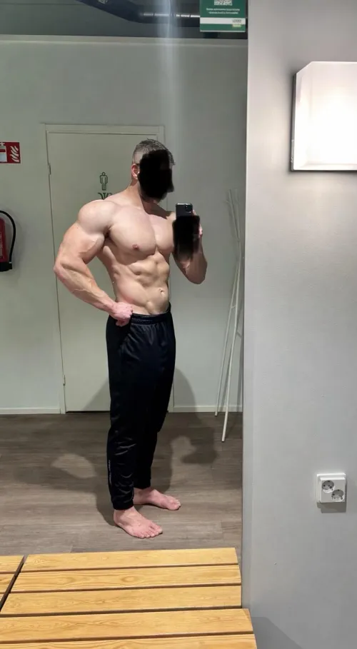 Shoulder and bicep pump by Delicious_Cancel8513