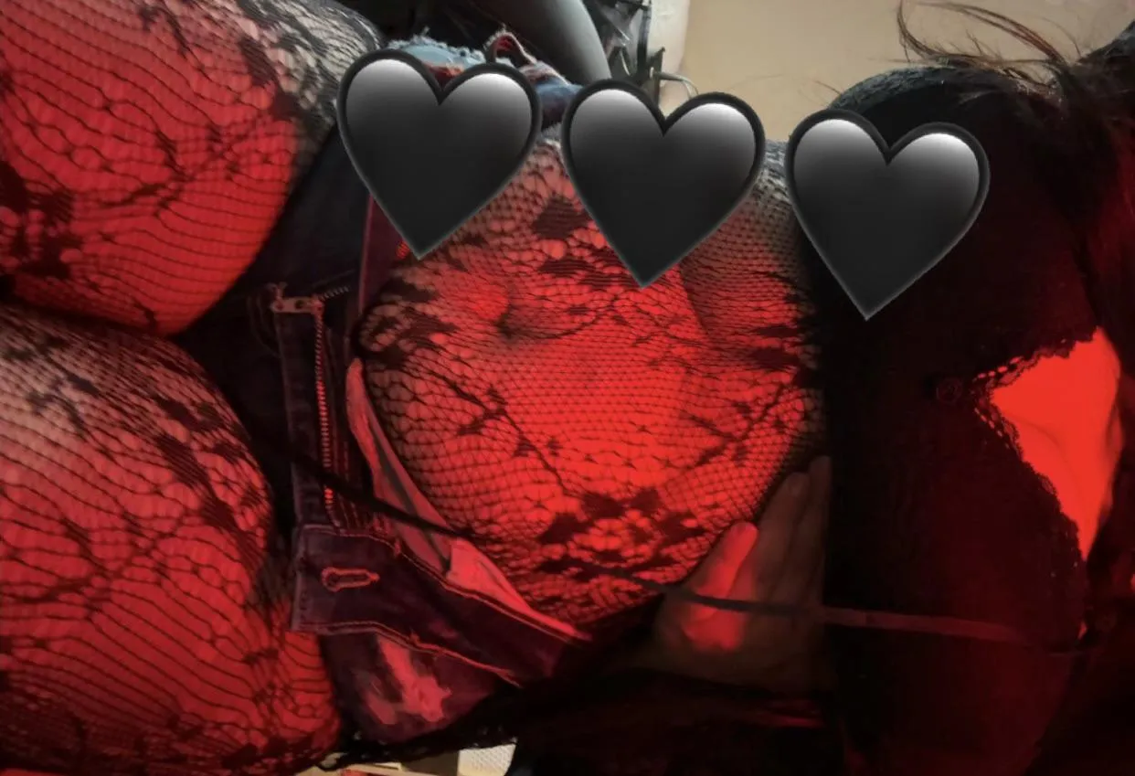 [showing off] posted by Urfabbaby