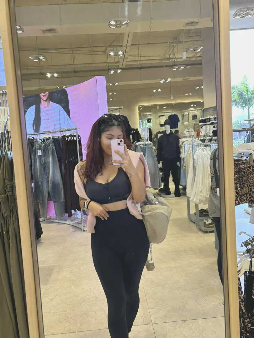 Showing off my sexy body posted by LAValentineX