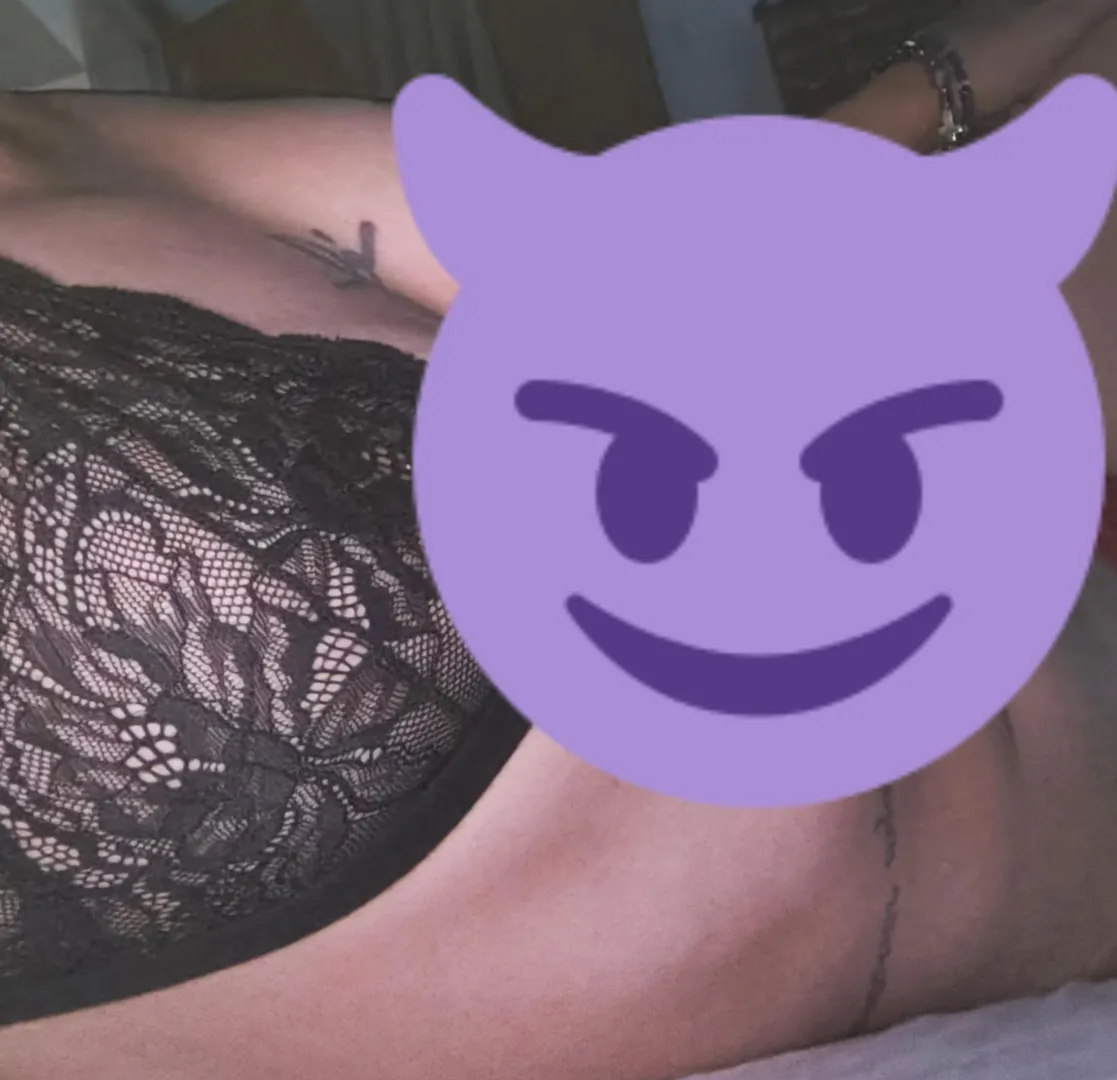  “Si te suscribes hoy, te regalo algo que te va a subir la temperatura conmigo posted by LifeLogical6328