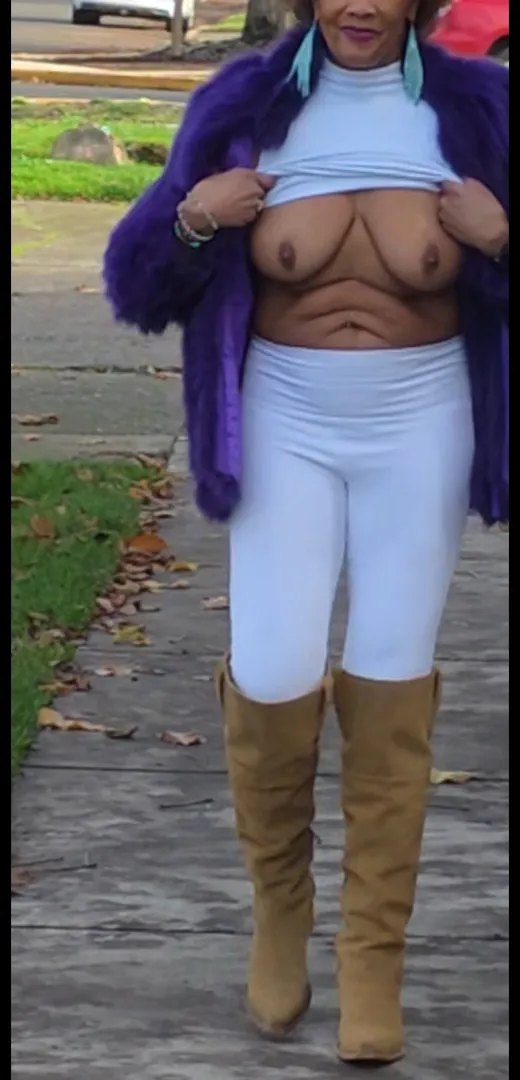 Sidewalk Flash posted by Alternative_Ride_843