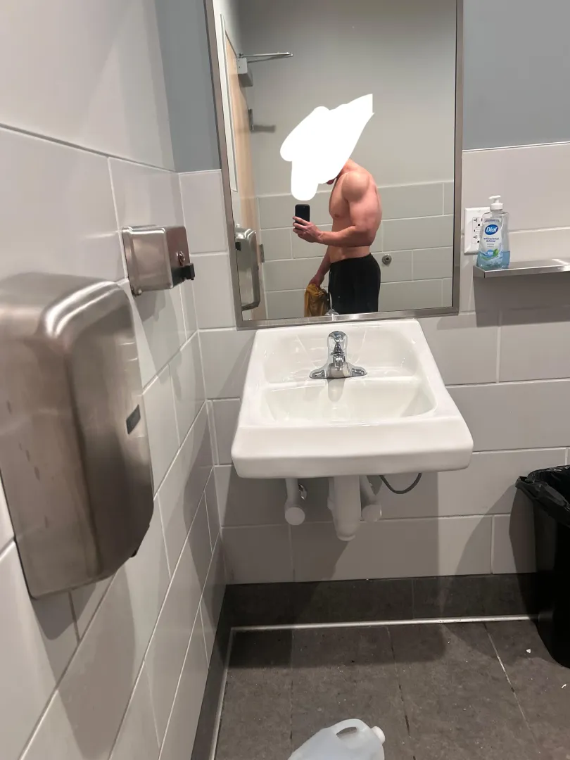 Single m looking for fun posted by Key-Ad-38