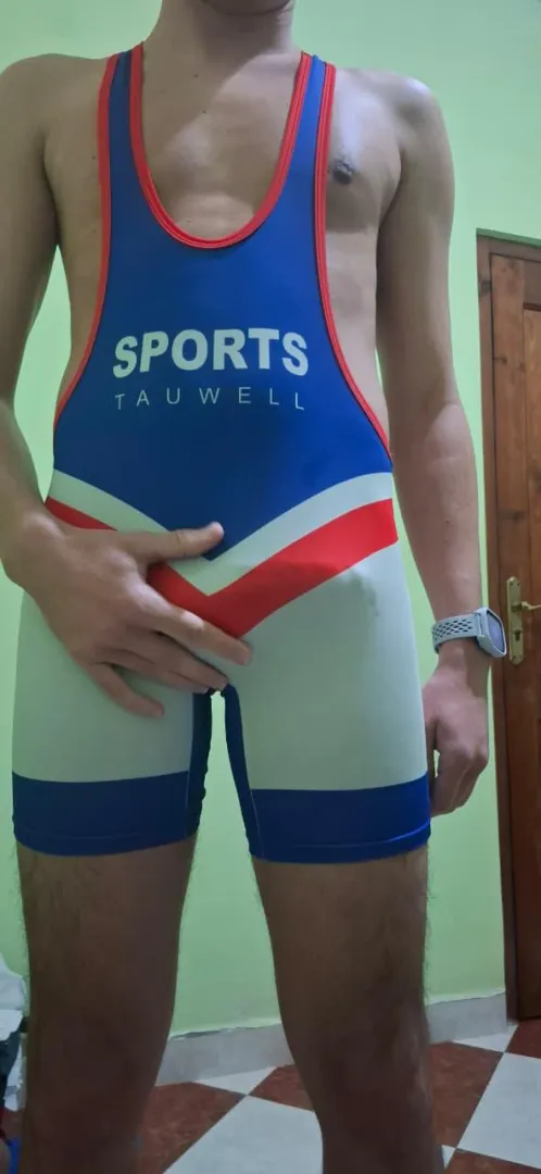 singlet make me horny posted by No_Flounder5840