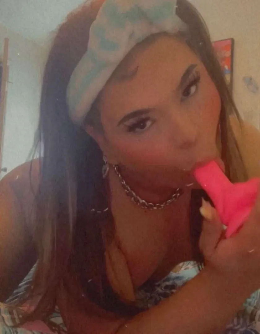 sissy posted by h0esloveryn