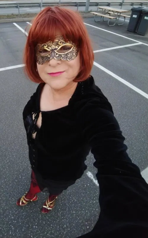 Sissy sucht ErzieHERRIN. by thecipher72