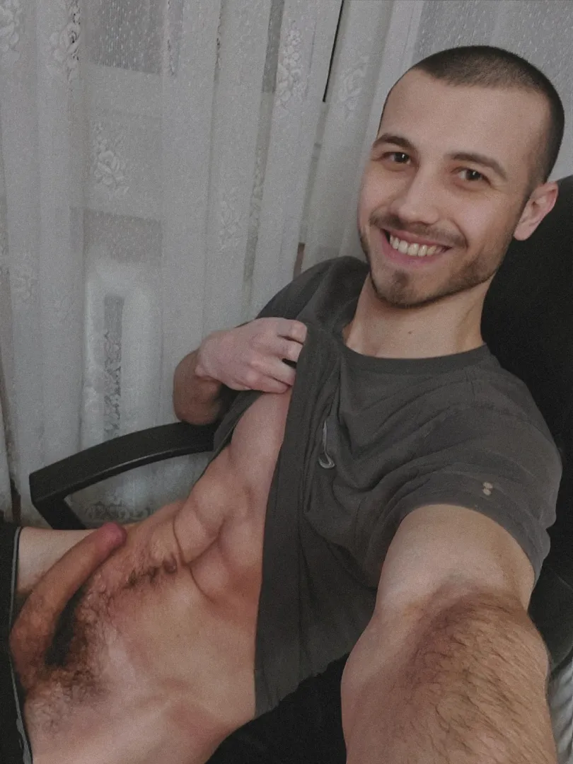 Sit on me and take a ride posted by Altro_XXX