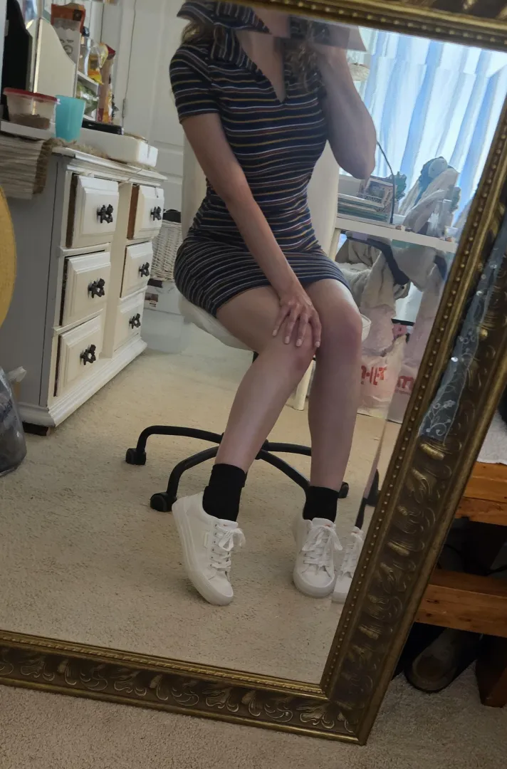 Sitting pretty  posted by Honey_Havoc6243