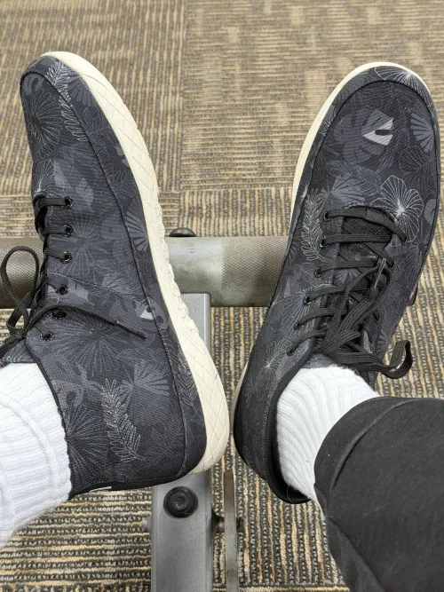 Size 17s at the gym by Exotic_Growth1686