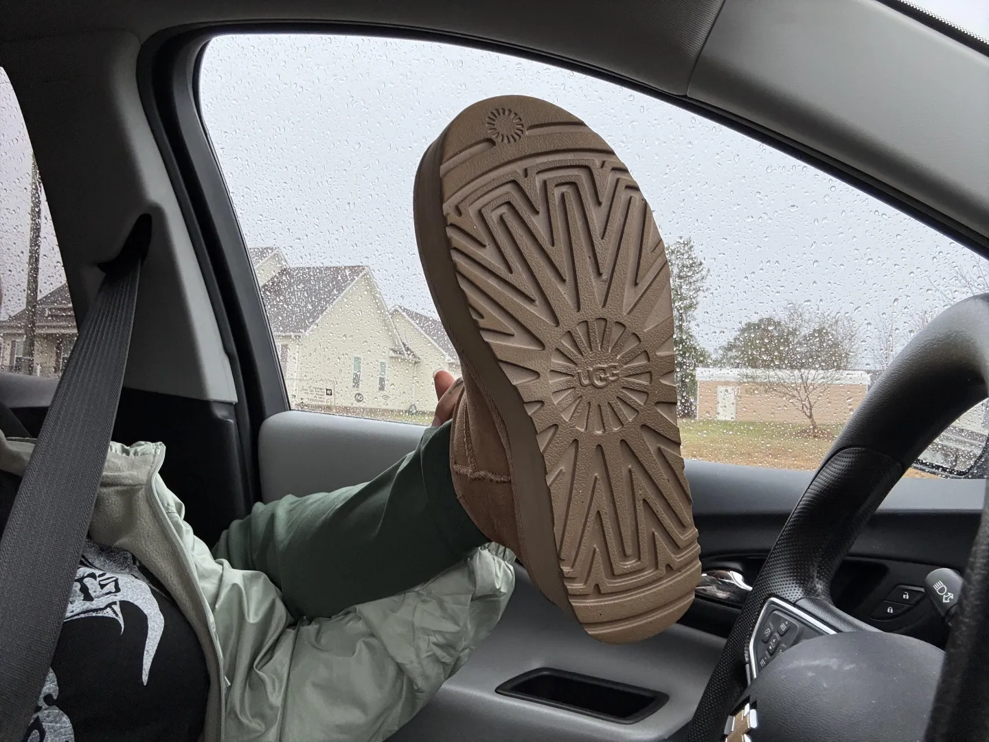 Size 6.5 feet  posted by Goddesselsa03