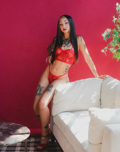 Slender Seductress  by xo_clitaurus