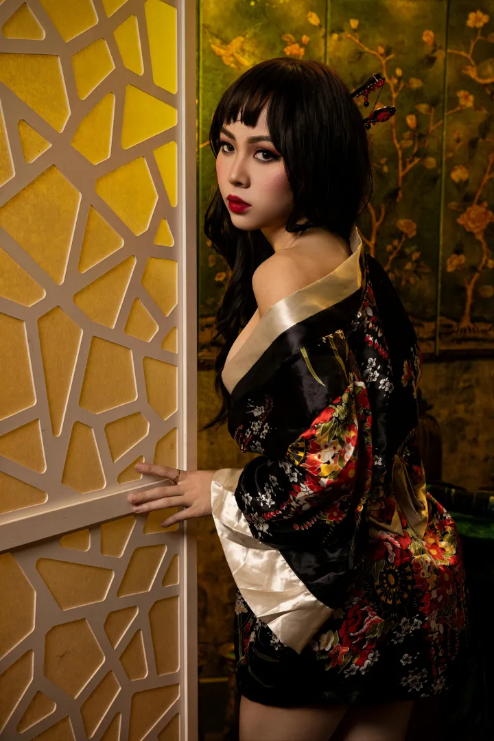 Slight Tease posted by loretsboudoir