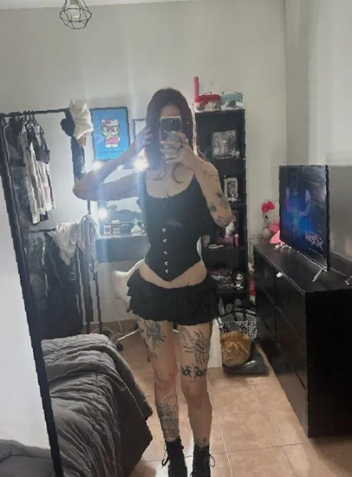 Slightly buzzed feeling selective. reply on lnstagm: lunarumes. by 2thousandandpoint08