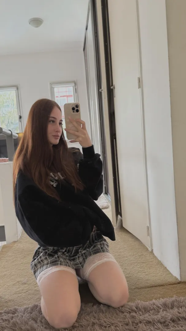 Slightly drunk, can’t host, down for fun - TeIegrem is where i reply: .`mariapixie,. posted by morganstern