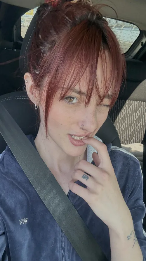 Slightly tipsy, can’t host, vibes available tho dm me on lg:.Iunaromes'. by KokenAnshar23