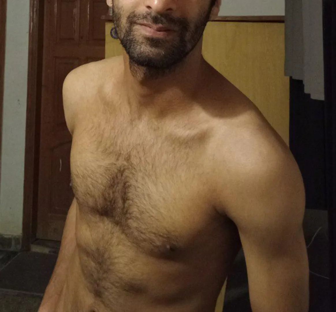 Slim fit 36 yo guy looking for a young, slim fit boy for LTR. Bottom/Side. posted by ComfortableLime2922