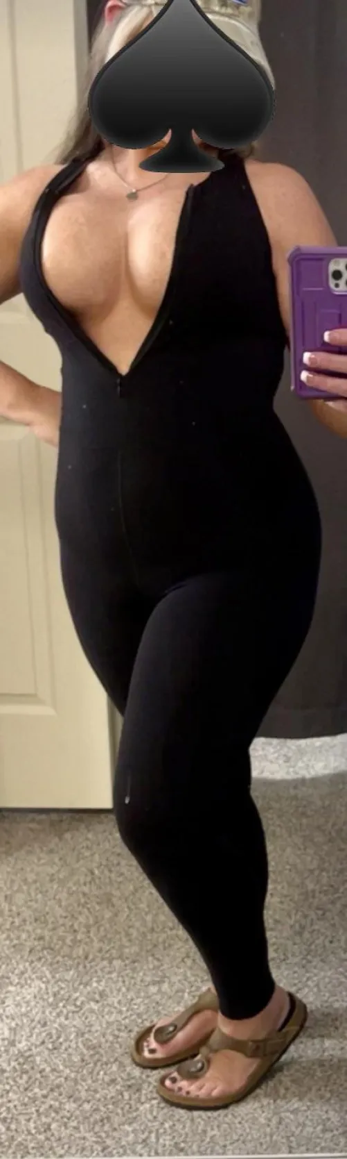 Slut Out shopping for dick. by daddyscupcakes