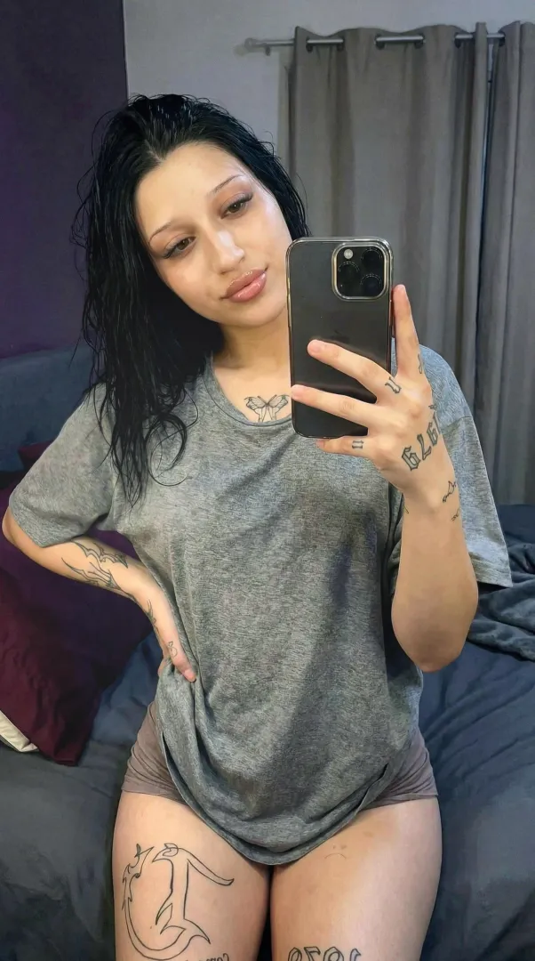 Slutty posted by Ambitious-Draft5033