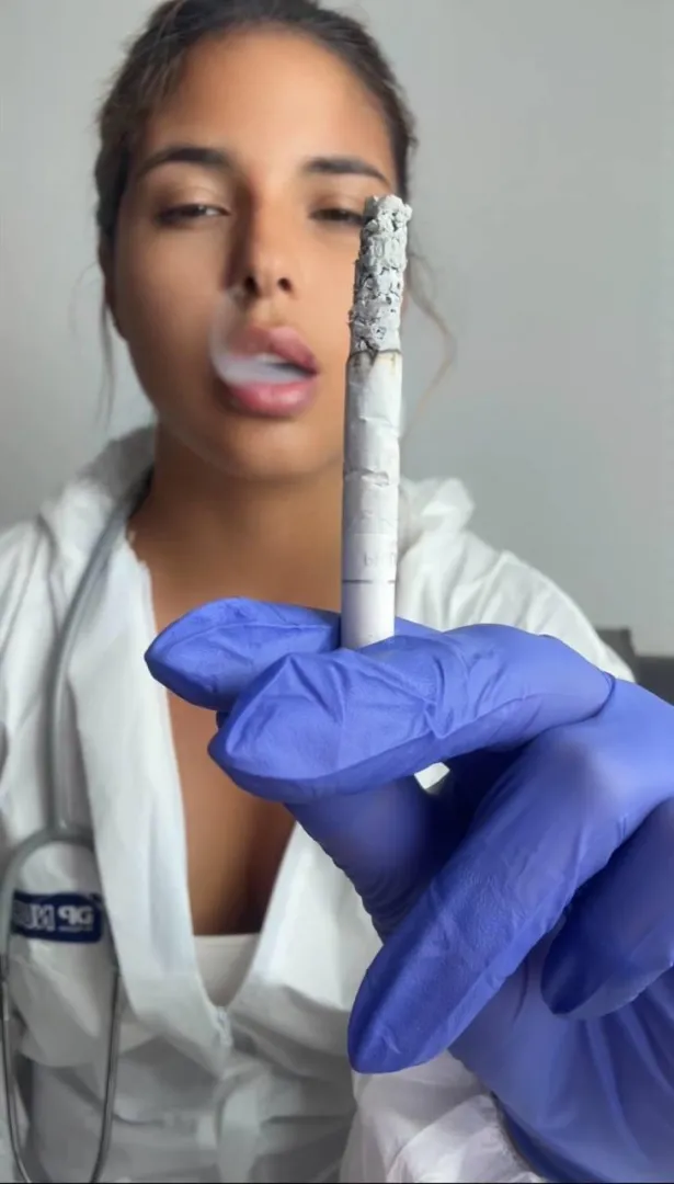 Slutty smoker posted by Putrid-Decision2263