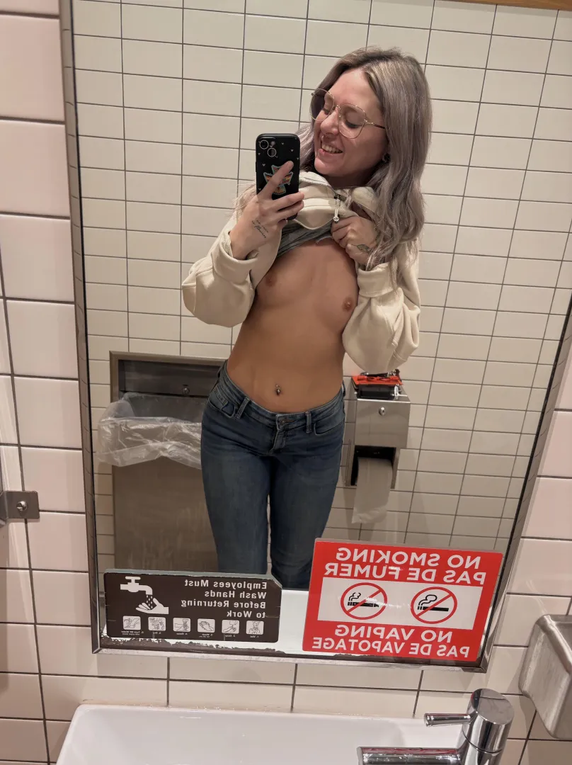 Small frame, big desire for rough play posted by Aurelithia