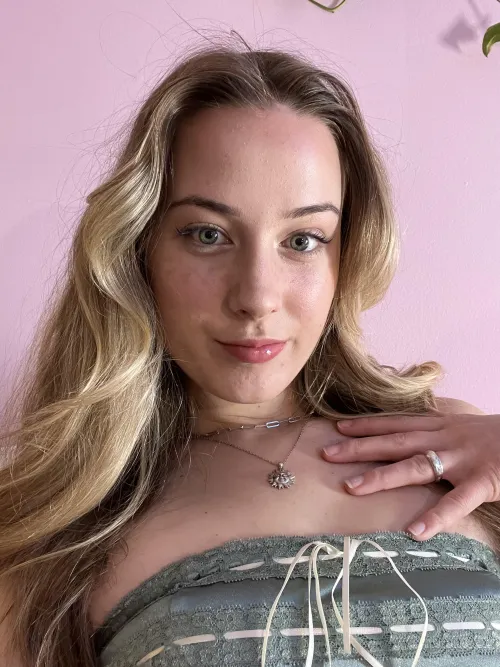 Smart subs budget me into their spending because they know sacrificing for ME is always worth it by hi-viv