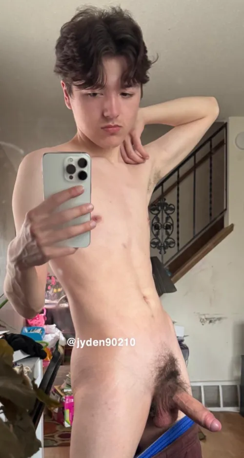 Smash or pass? by Past-Jump-1084