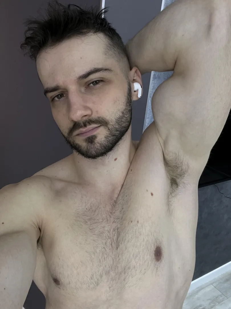 Smell or lick? posted by RareCaptain6650